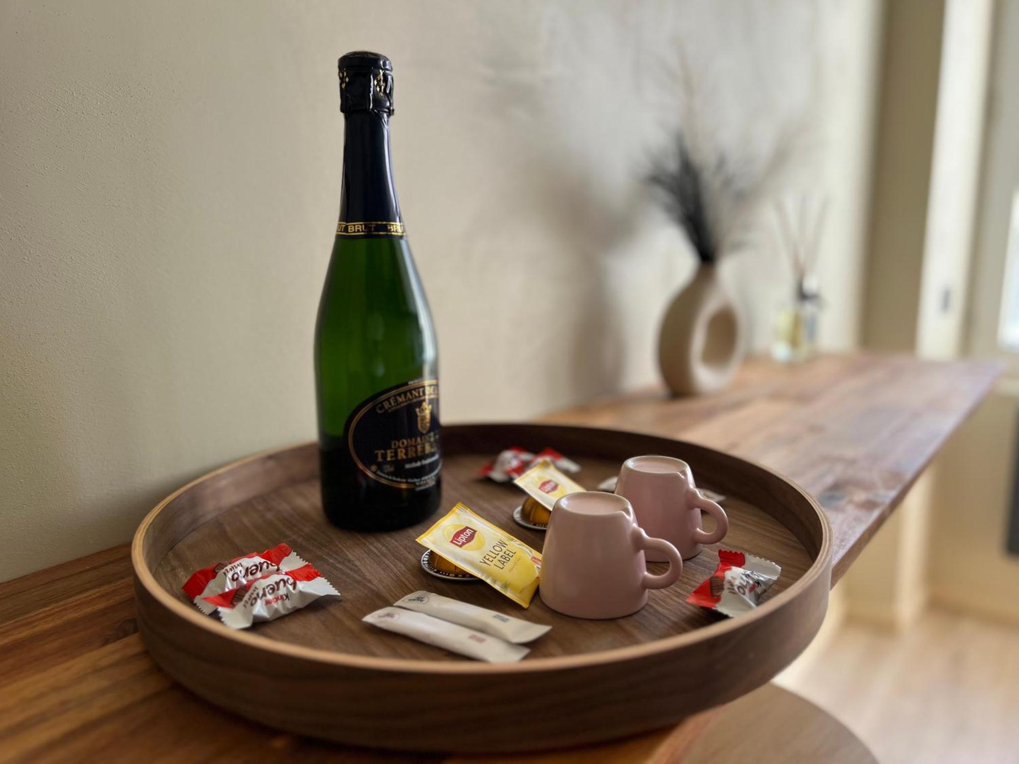 Harmony Room Suite Avec Balneo アンジェ エクステリア 写真